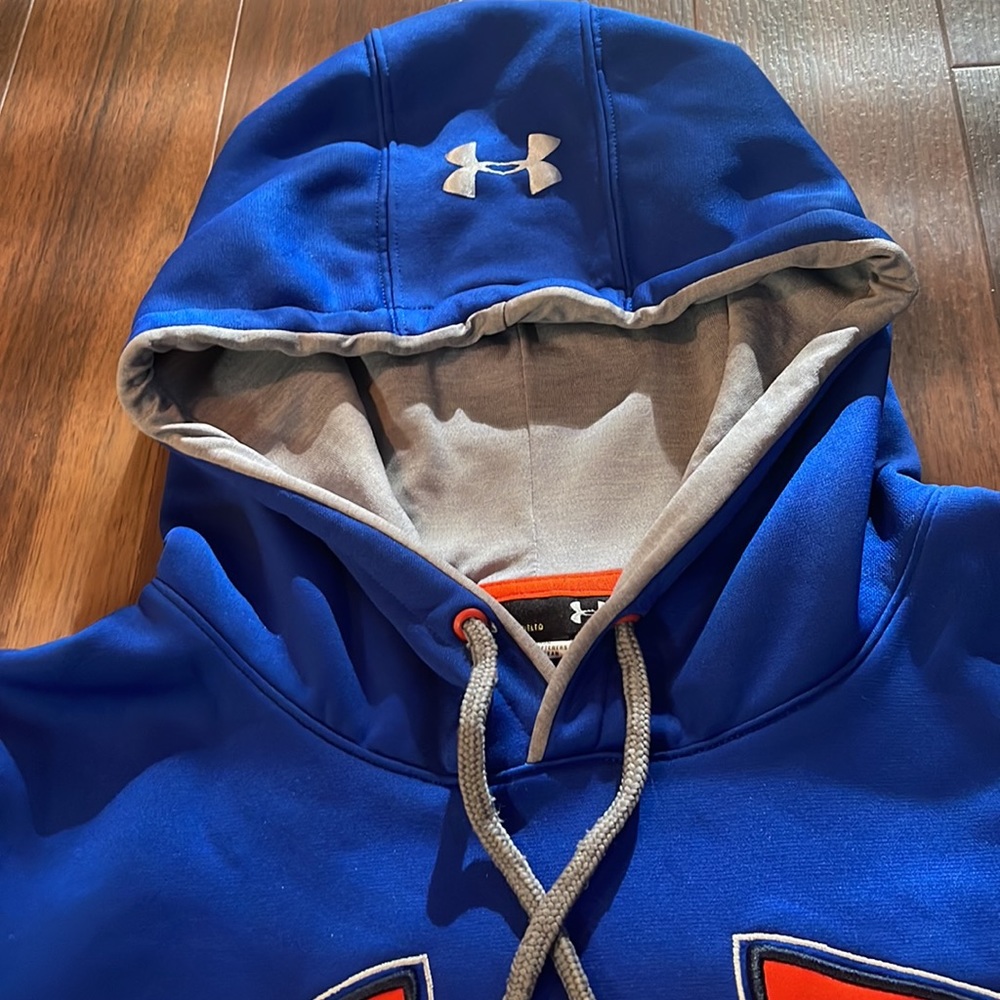 Under Armour Pull Over - image 4